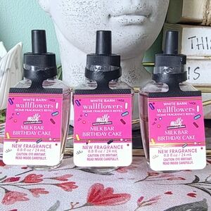 Bath Body Works Milk Bar Birthday Cake Wallflower Bulbs